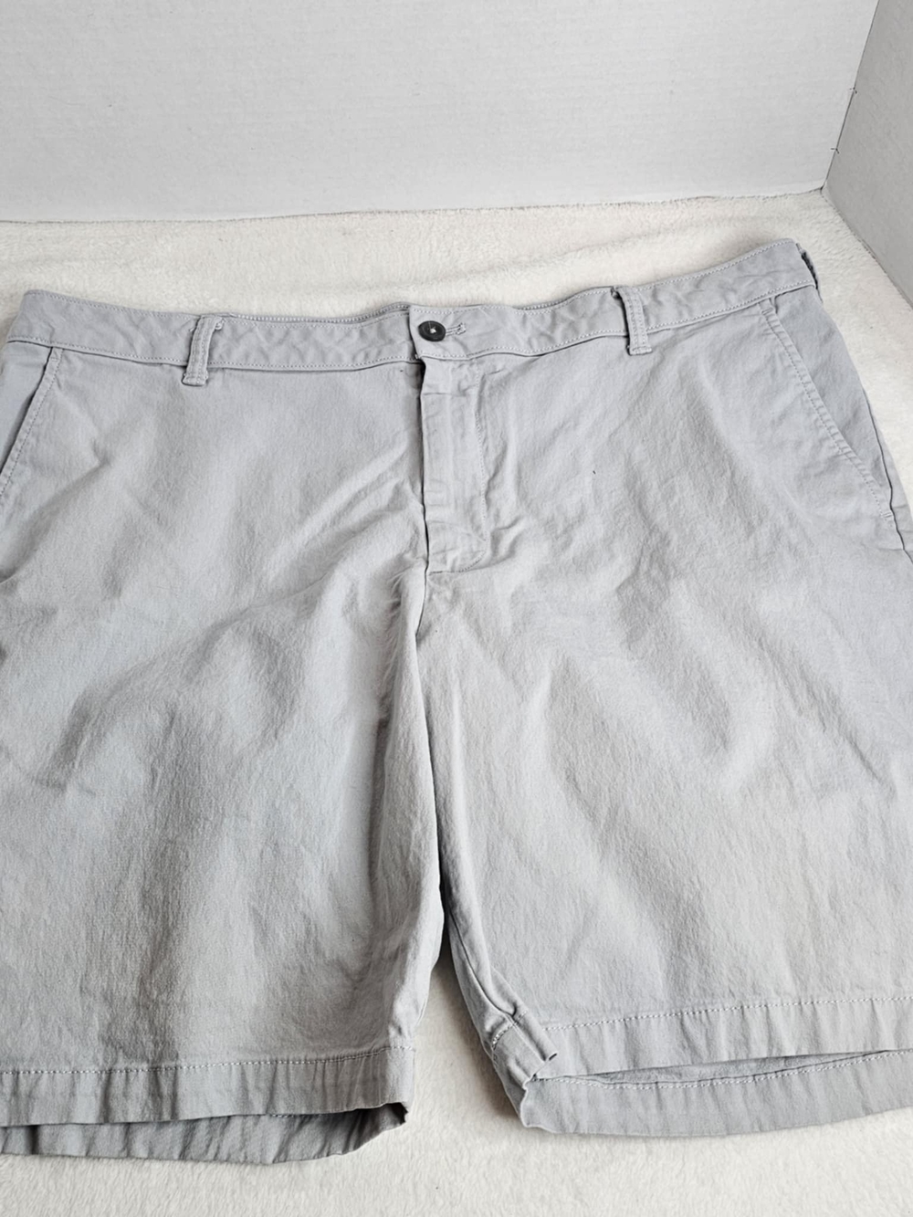 Izod Light Gray Flat-Front Cotton Shorts